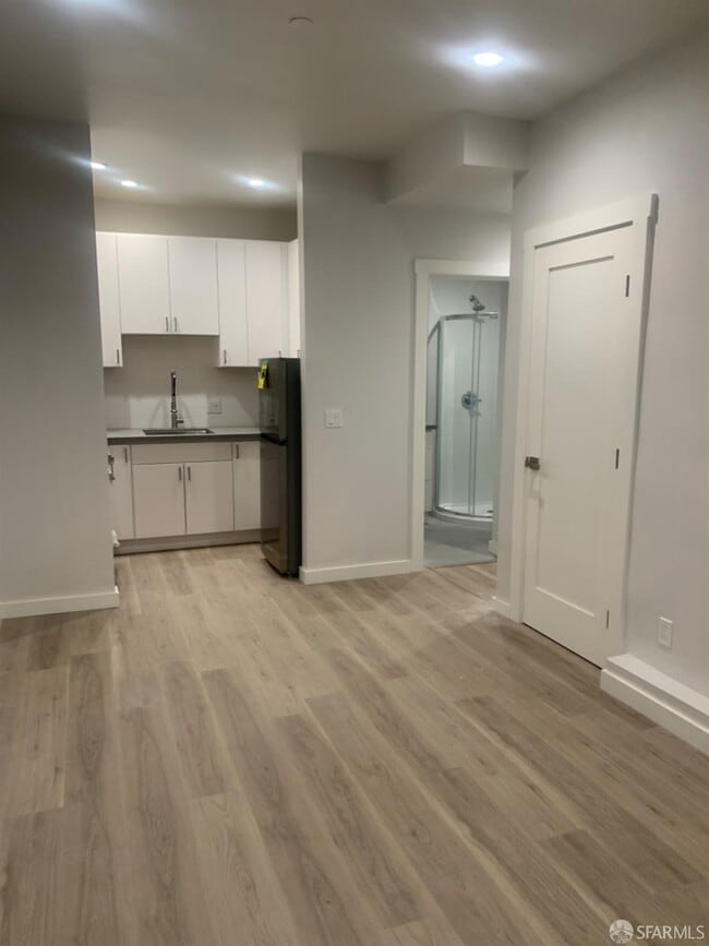 Building Photo - 626 Natoma St Rental