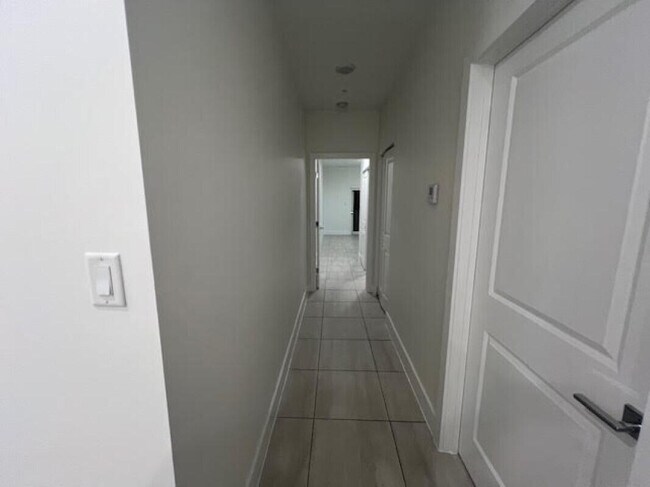 Photo - 3884 Melaleuca Ln