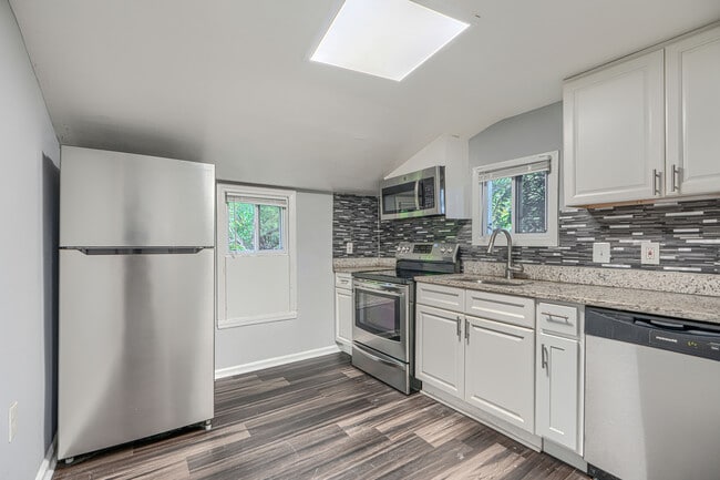 Photo - 3330 Offutt Rd