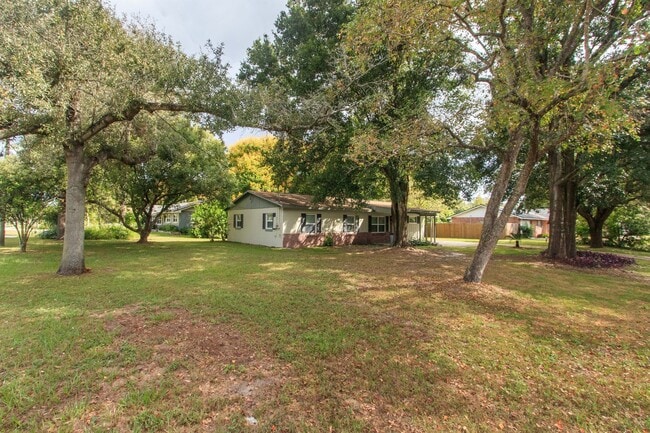 1191 Forest Hills Rd