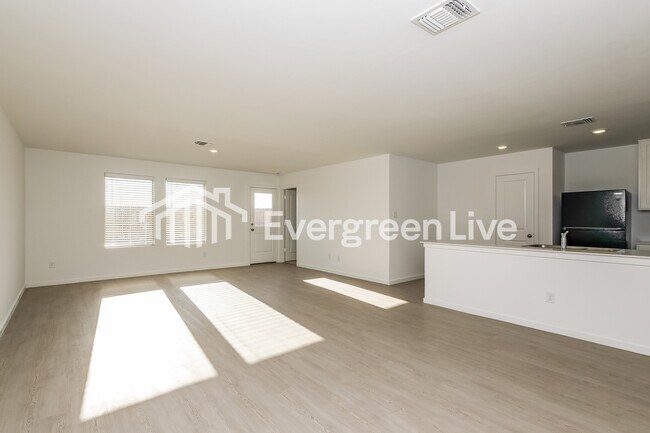 Photo - 9600 NW 125th St