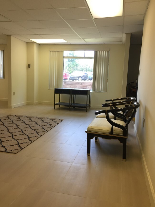 Photo - Kenwood Place