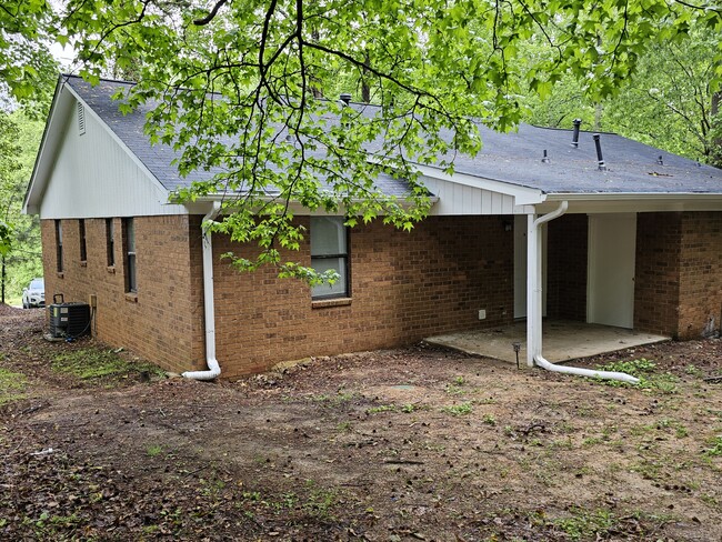 Photo - 1634 Nutmeg St