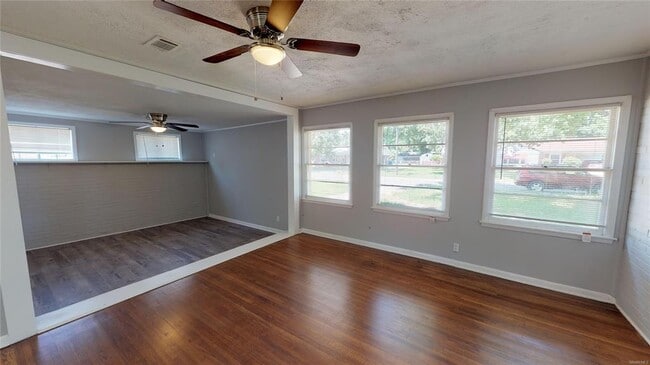 Photo - 1170 Josephine Ave