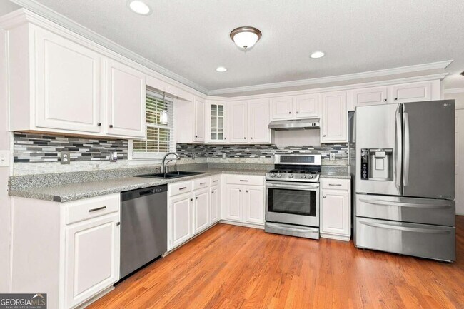 Photo - 318 Magnolia Dr