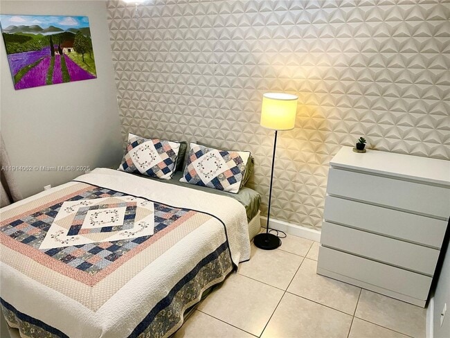 Photo - 1018 Foster Rd