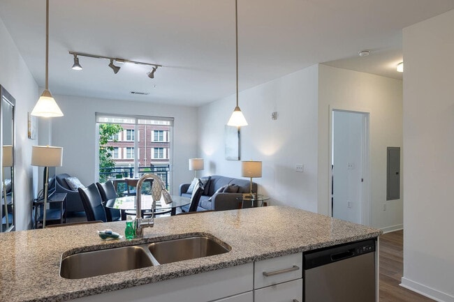 Photo - 75 Tresser Blvd Apartamento Unidad FL2-ID1282211P