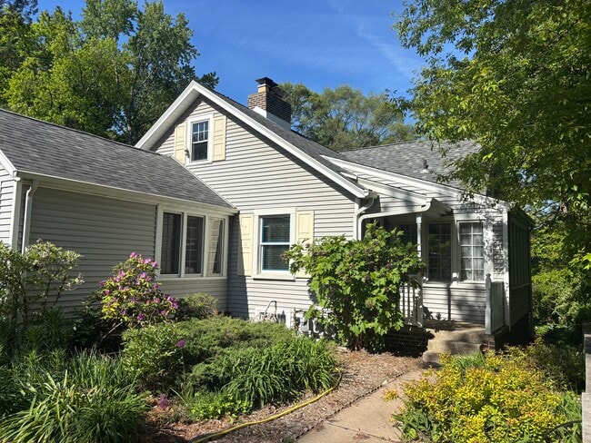 Photo - 1070 N Warren St Unit North