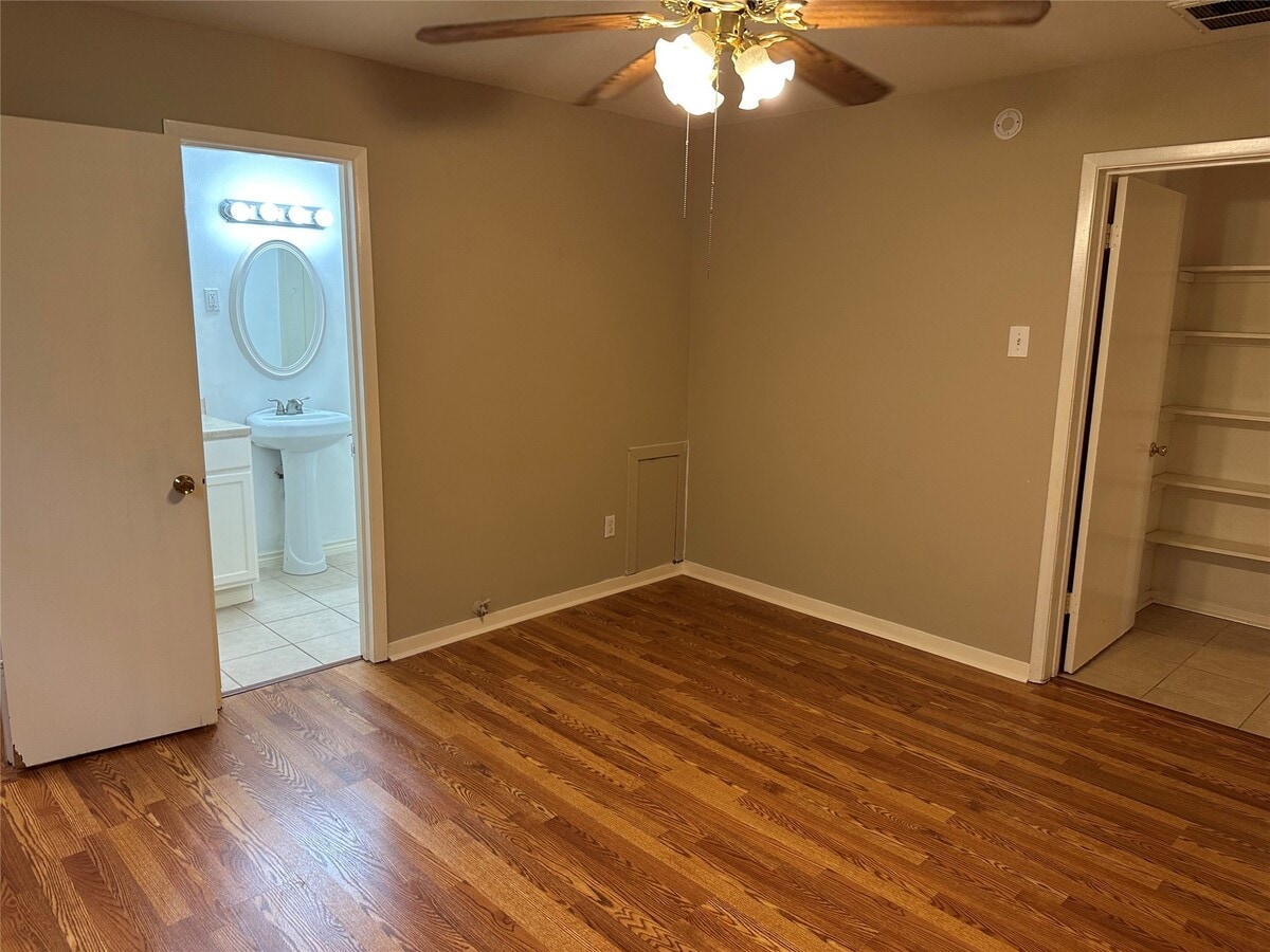 Photo - 4214 Gano St