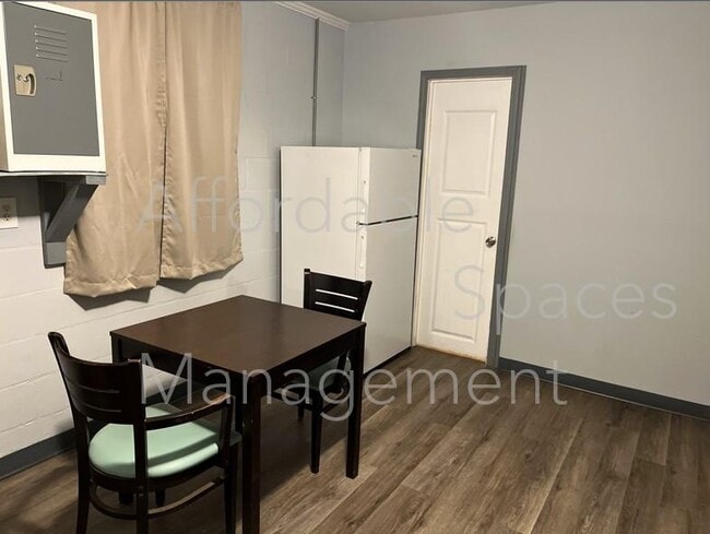 Photo - 3535 Brookdale Ave