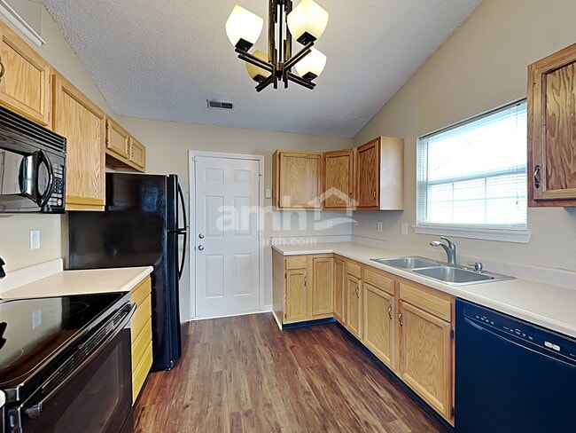 Photo - 5606 Wood Hollow Dr