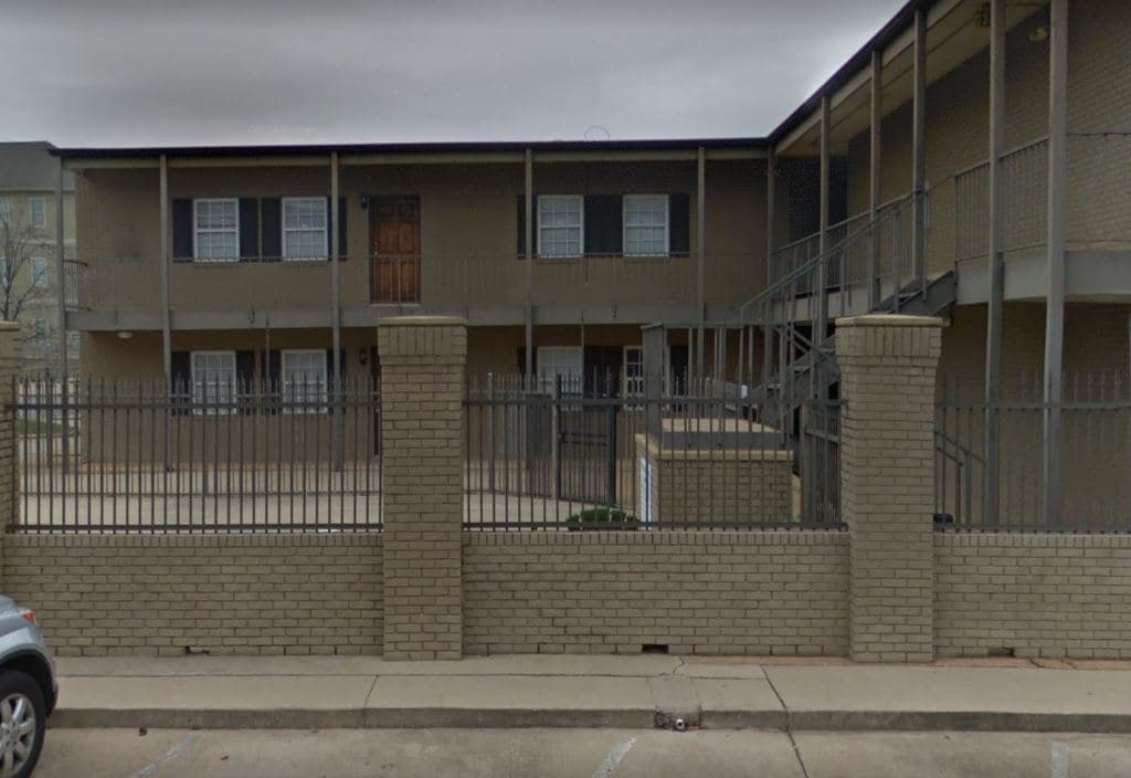 Shamrock Downs Apartments - Shamrock Downs Apartments