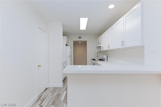 Photo - 8048 W Rochelle Ave