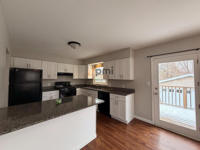 Photo - 7419 Wilson Pl