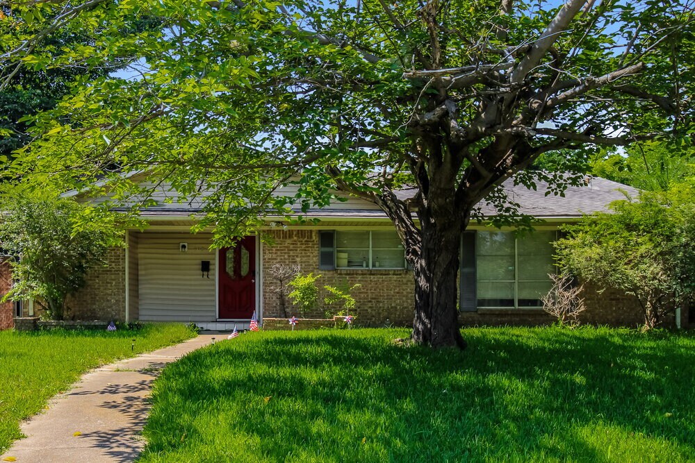 Photo - 10328 Castlerock Dr