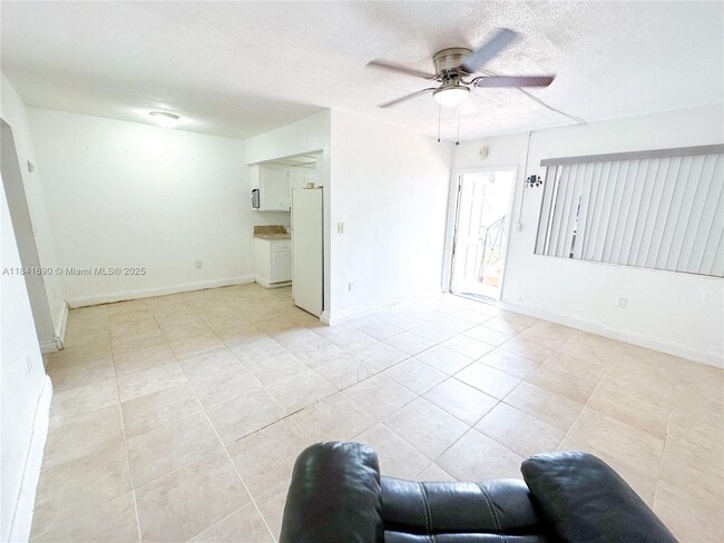 Building Photo - 12275 NE 19th Ave Unit 5 Rental
