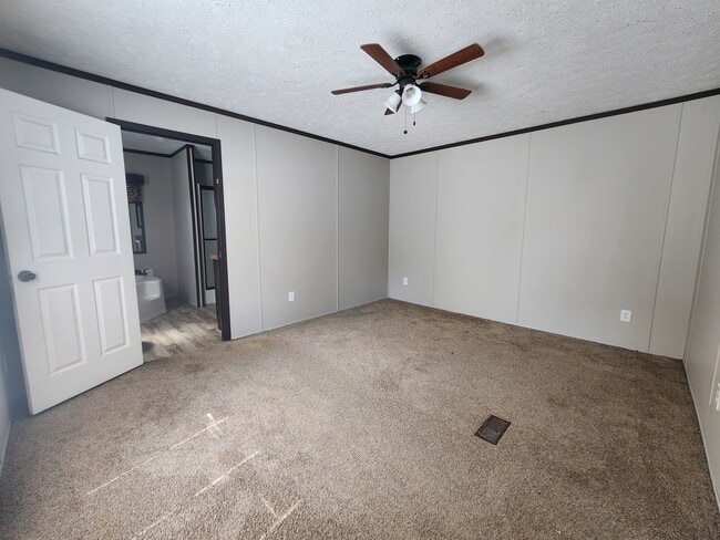 Master Bedroom - 20301 Perrilloux Rd