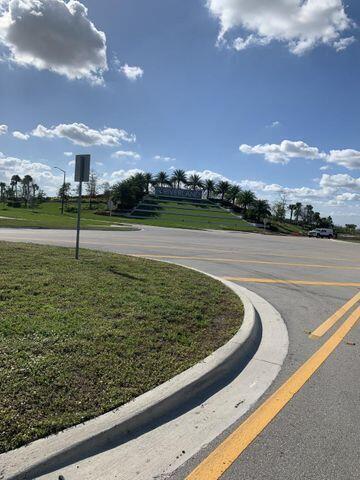 Photo - 13324 SW River Rock Rd