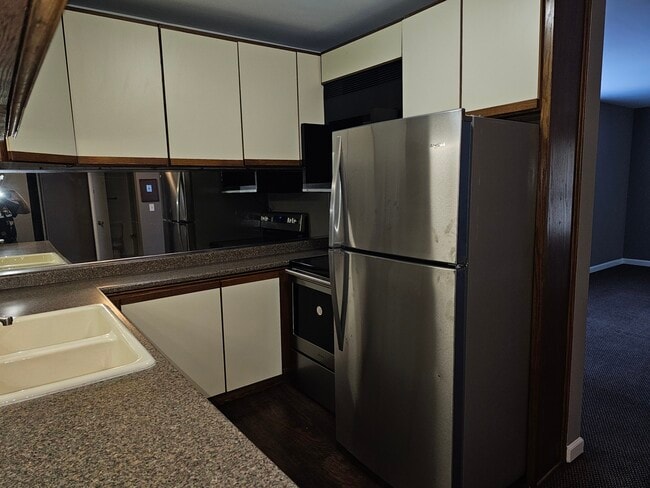 Photo - 8801 Schneider Ave Unit 5