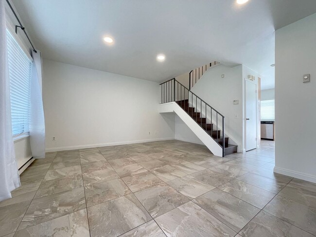 Photo - 3 Bed + 1.5 Bath + 2 Car Garage Unidad B