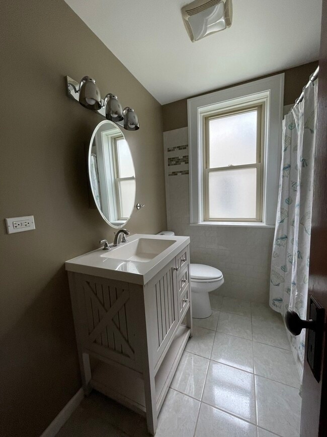 Photo - 3227 N Albany Ave Unit 1