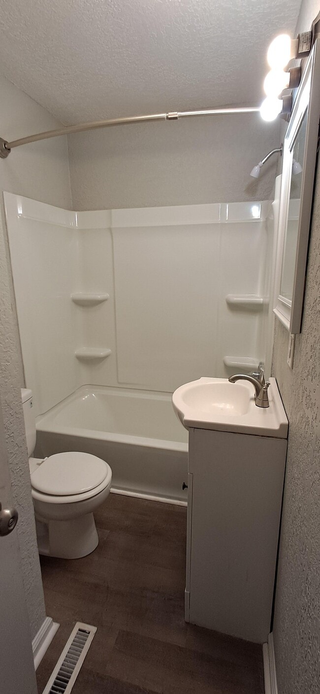 Photo - 1211 S 24th St