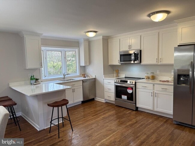 Photo - 1101 Dead Run Dr