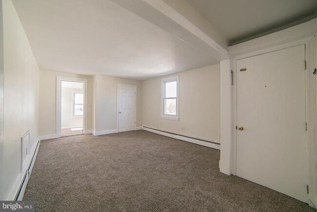 435 Leedom St Unit 2