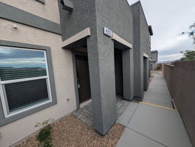 Building Photo - 4935 Olive Mesa Ave