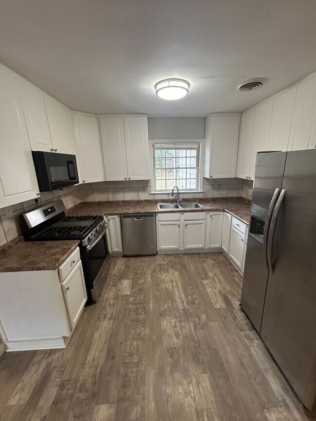 3575 N Wareingwood Dr