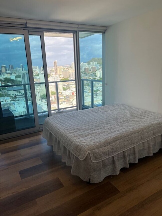 Photo - Studio at Park on Keeaumoku Unidad 2408R