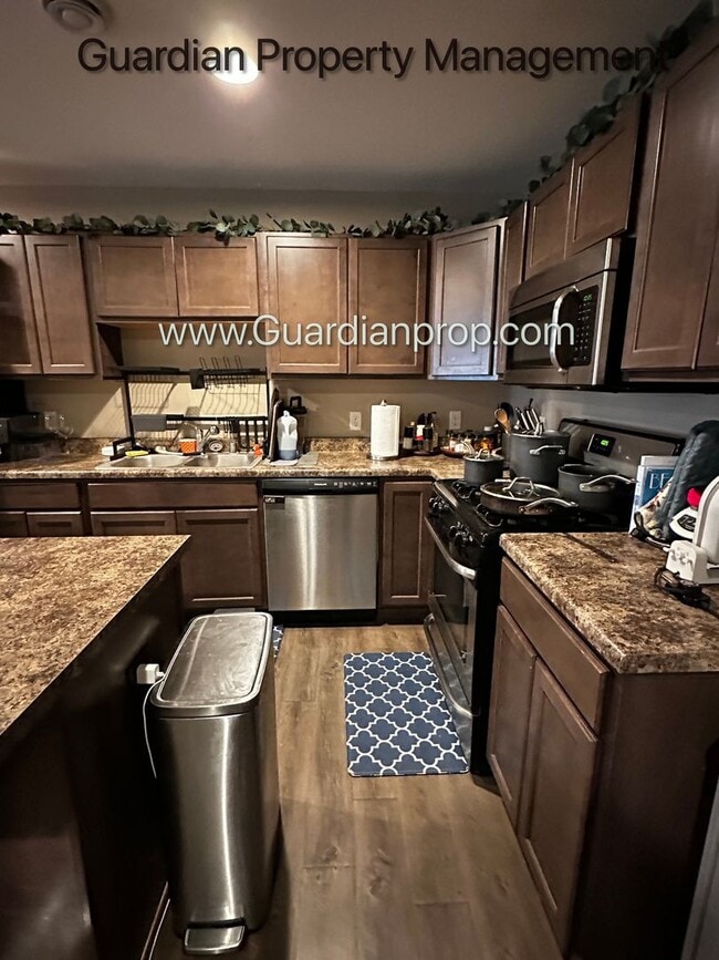Photo - Lakeville End unit Town Home, Avail December, Two Car Garage, Dishwasher, W/D, 2.5 Baths