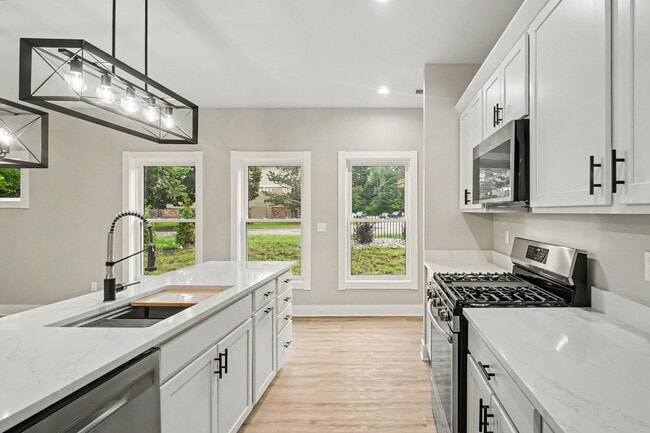 Photo - 5008 Danbury Pl