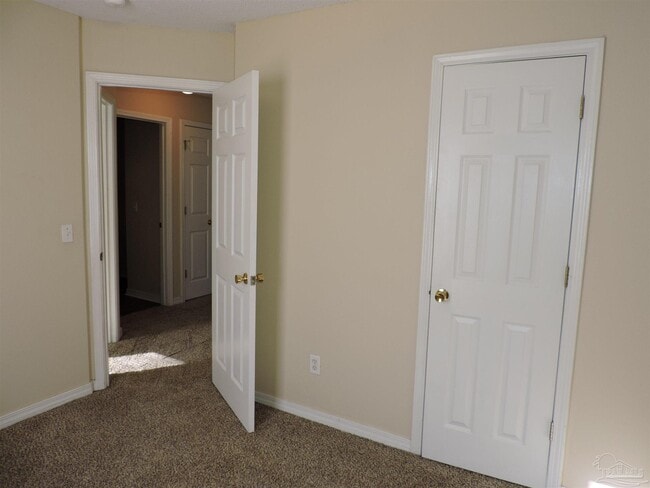 Photo - 1005 Antigua Cir