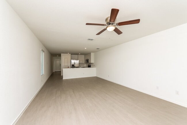 Photo - 1255 Maple St