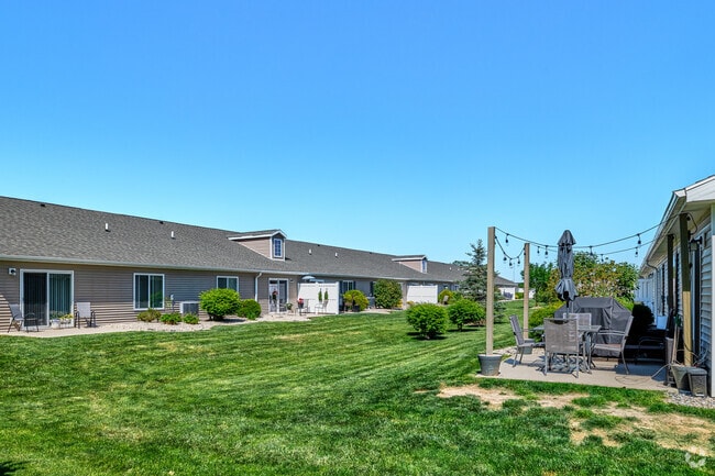 Patios traseros comunitarios - Redwood Maumee