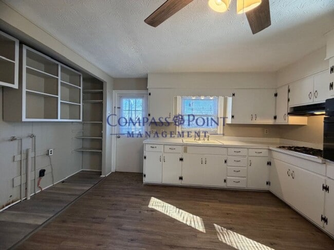 Photo - Come Settle Into Your New Home! FIRST MONTH RENT FREE!!!