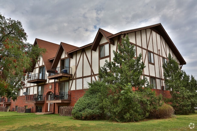 Building Photo - Kingsborough Apartments