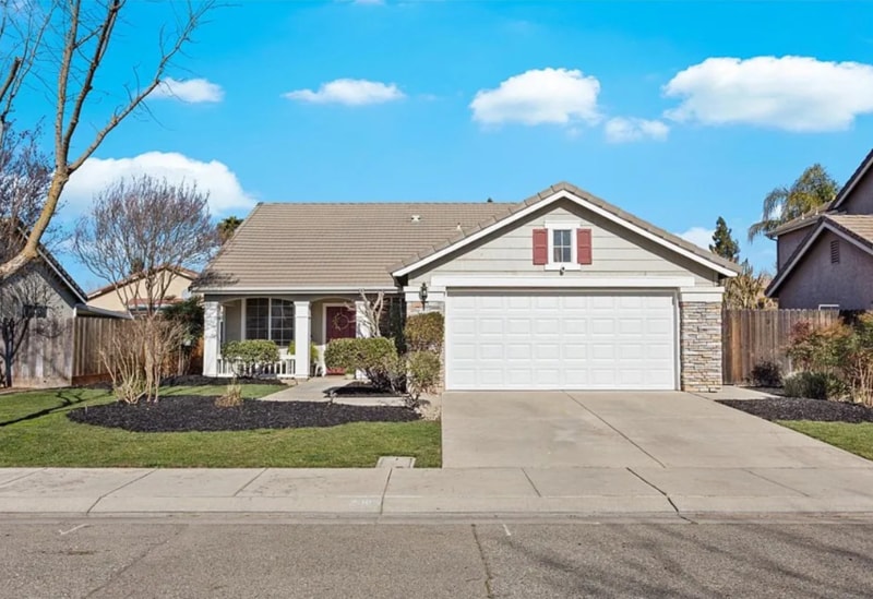 Photo - 2085 Pinehurst Court