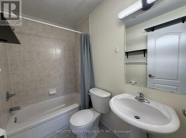 Photo - 25 Rocking Horse St