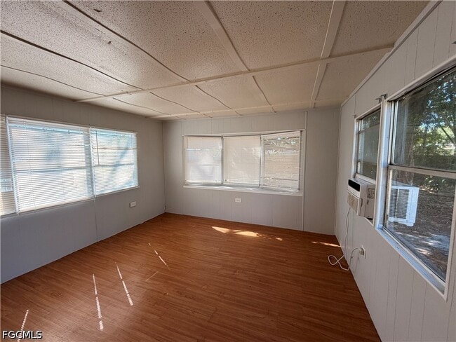 Photo - 8028 Breeze Dr