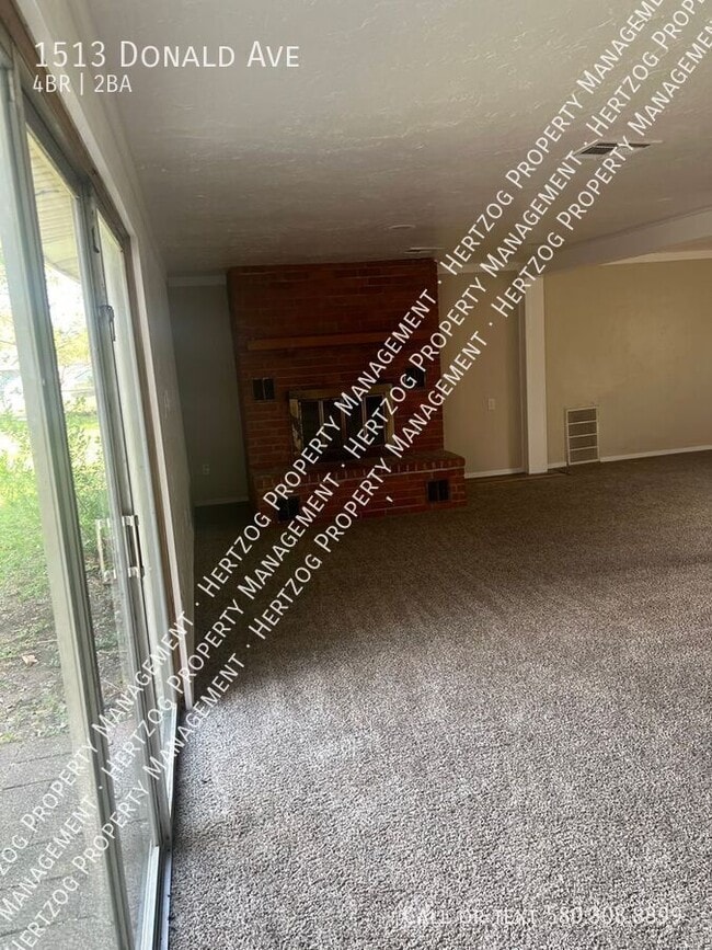 Photo - 1513 Donald Ave