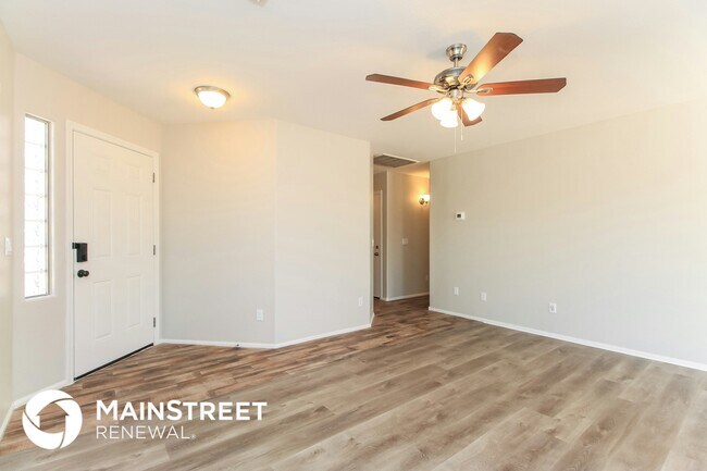 Photo - 1320 E Julie Ave