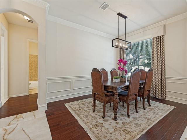 Photo - 8723 Sherwood Dr