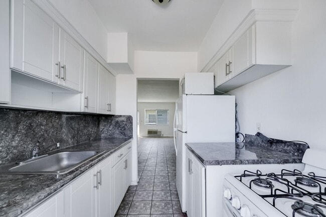 Photo - 6930 Rue Versailles Dr Unidad # 27