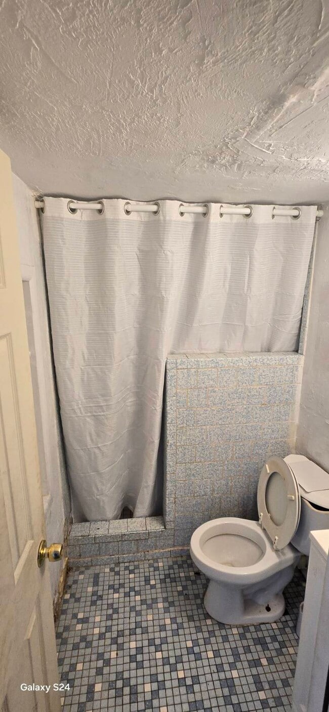 Photo - 1807 Maple Dr Unit B