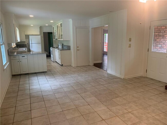 Photo - 2380 Clairmont Rd