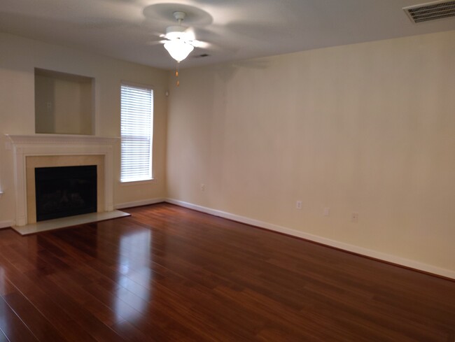 Photo - 6117 Morgan Ashley Dr Townhome