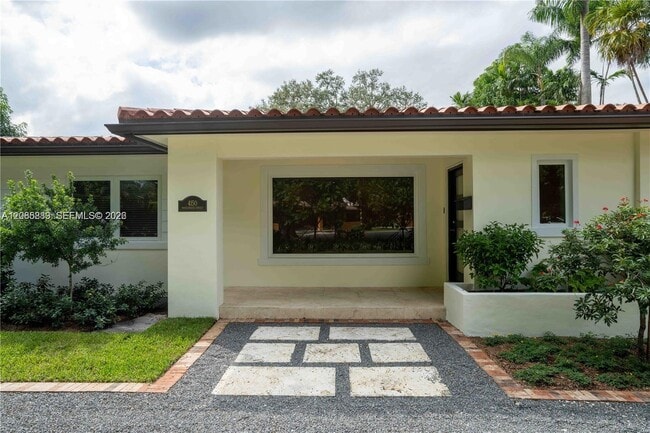 Photo - 4150 Monserrate St