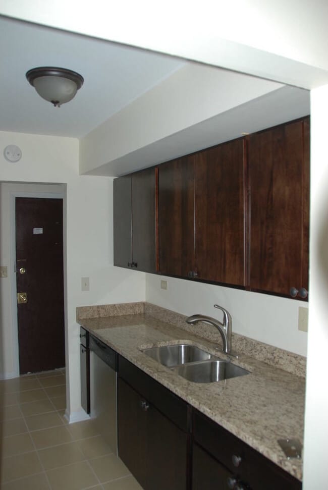 Photo - 2216 Country Club Dr Unit 13